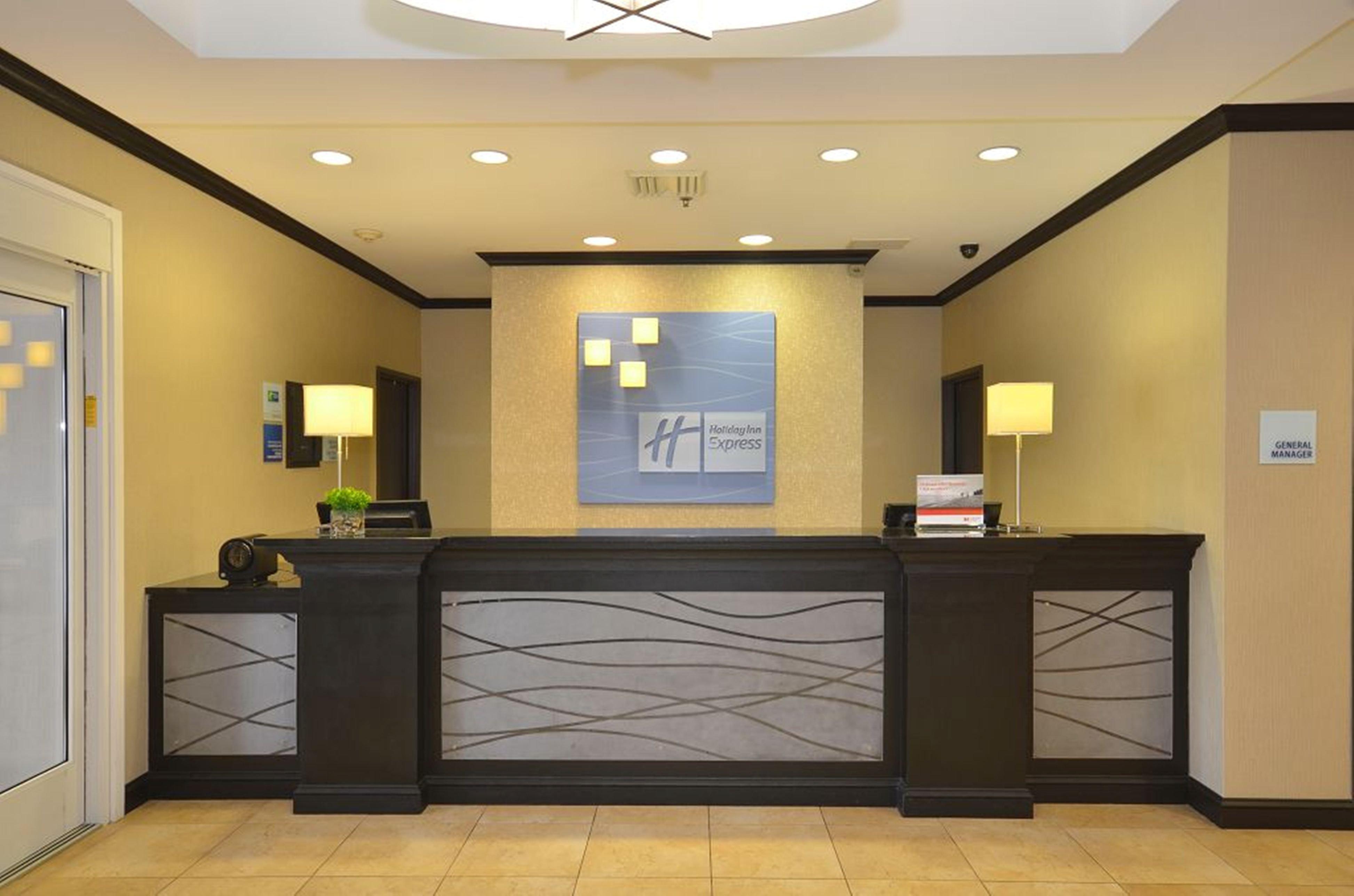 Holiday Inn Express Hotel & Suites Farmington, An Ihg Hotel Exterior foto