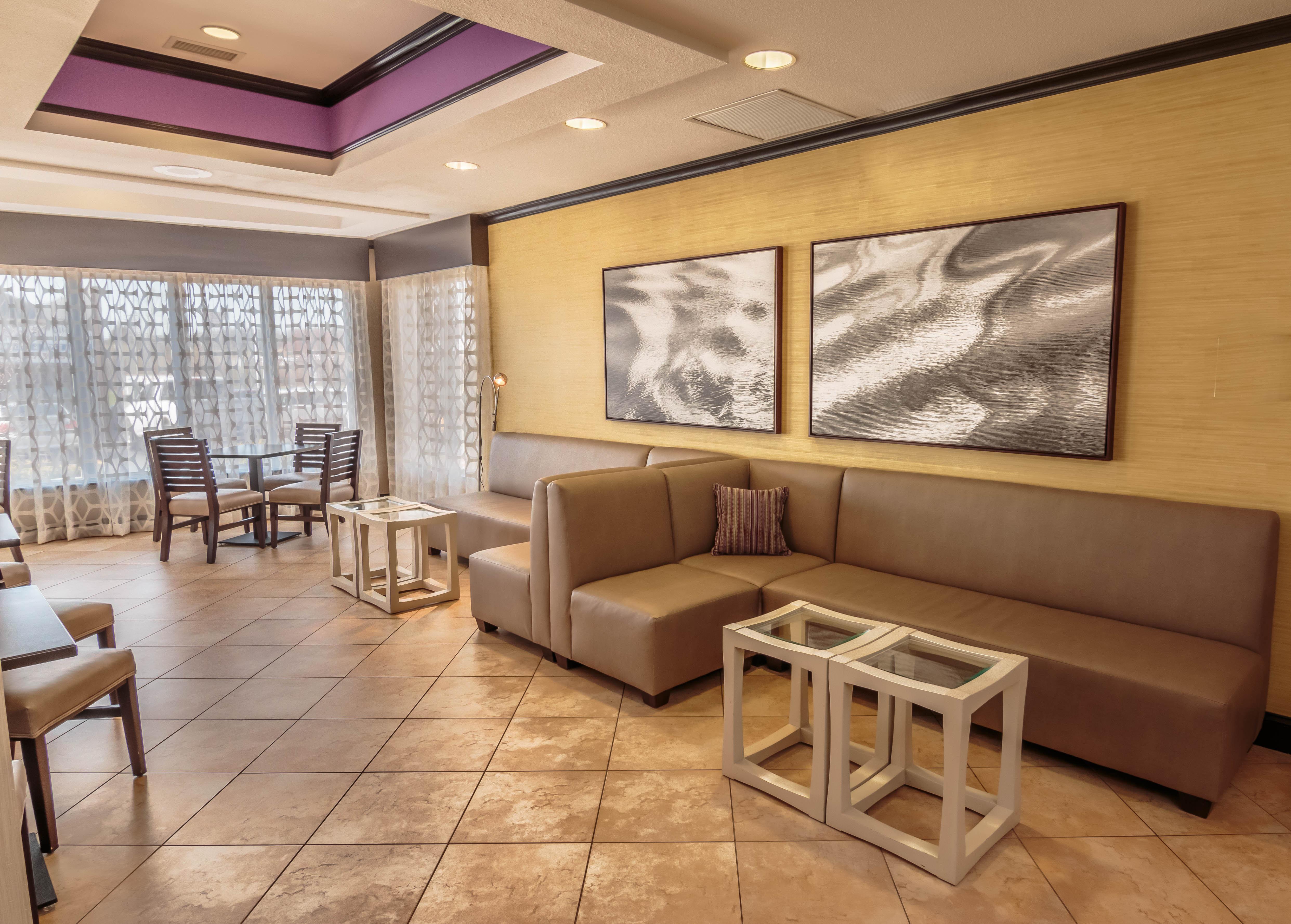 Holiday Inn Express Hotel & Suites Farmington, An Ihg Hotel Exterior foto