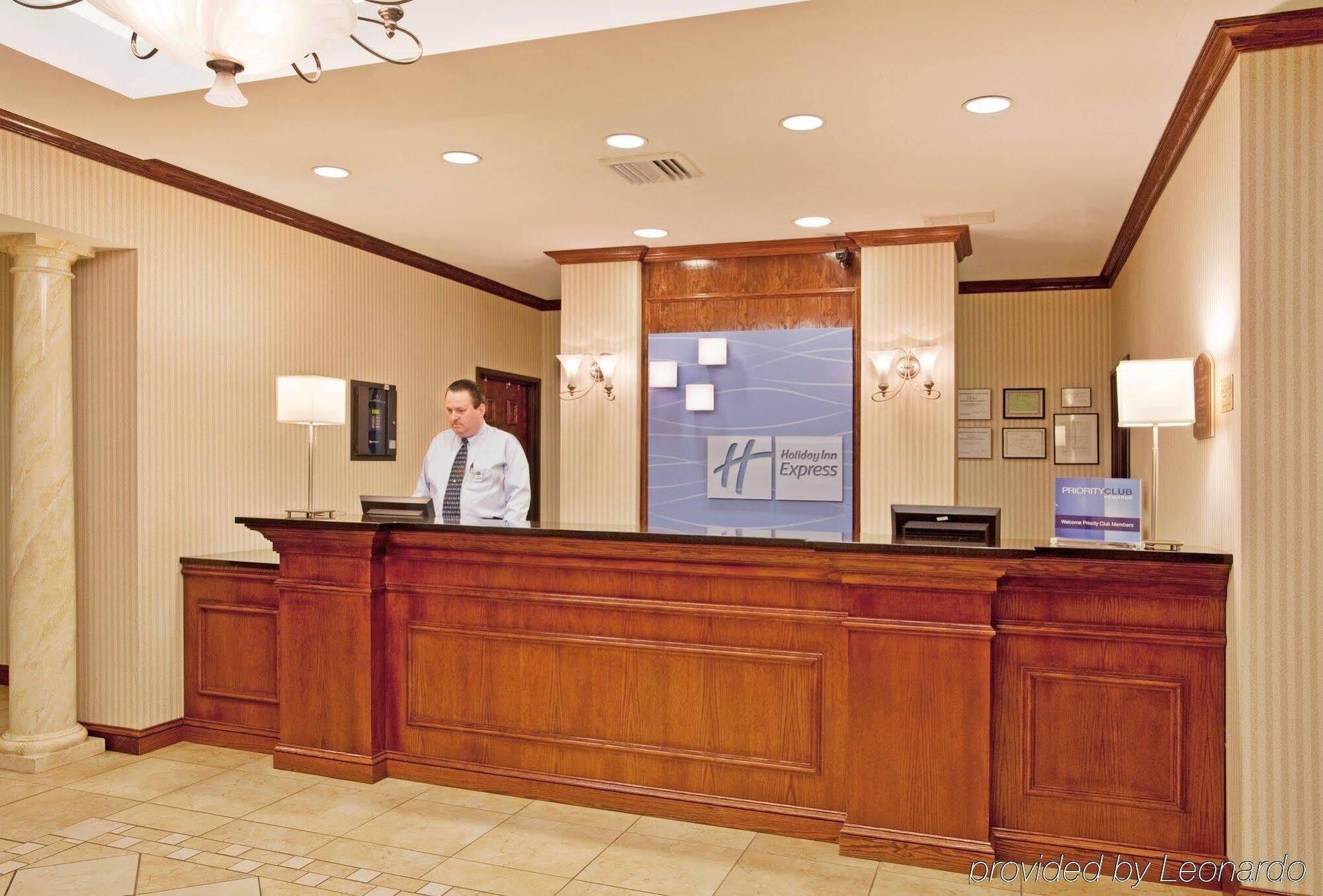 Holiday Inn Express Hotel & Suites Farmington, An Ihg Hotel Exterior foto