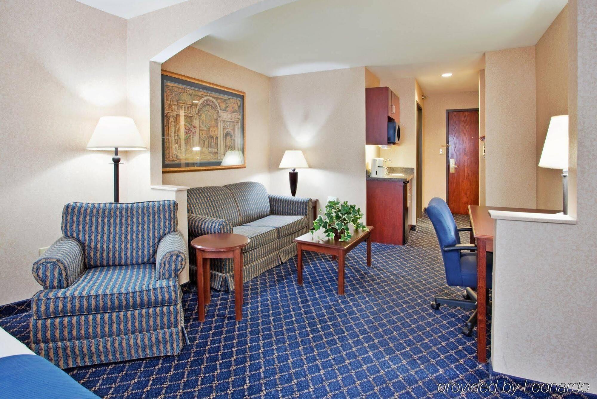 Holiday Inn Express Hotel & Suites Farmington, An Ihg Hotel Exterior foto